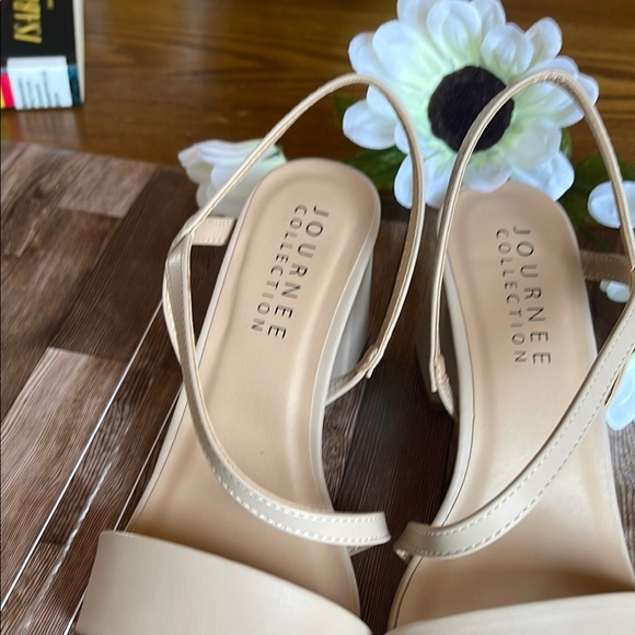 Journee Collection Cream Strappy Sandals - Picture 3 of 8